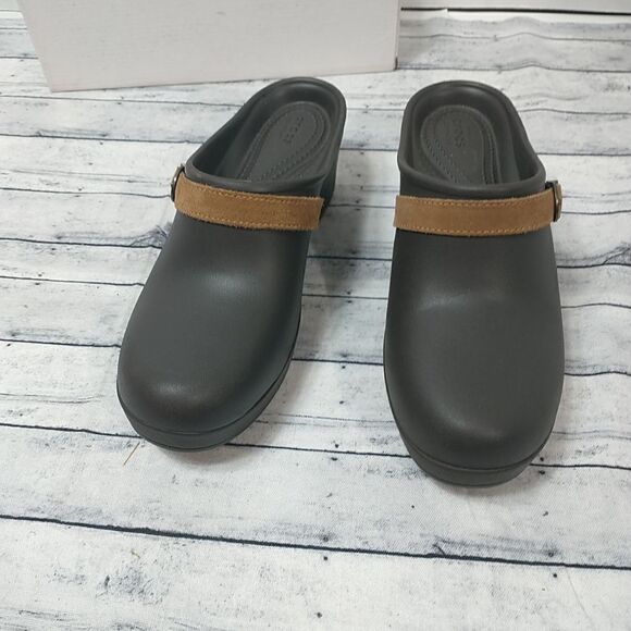CROCS Sarah Belted Clogs 203631 Womens SZ8 Brown Leather Strap - Picture 4 of 12